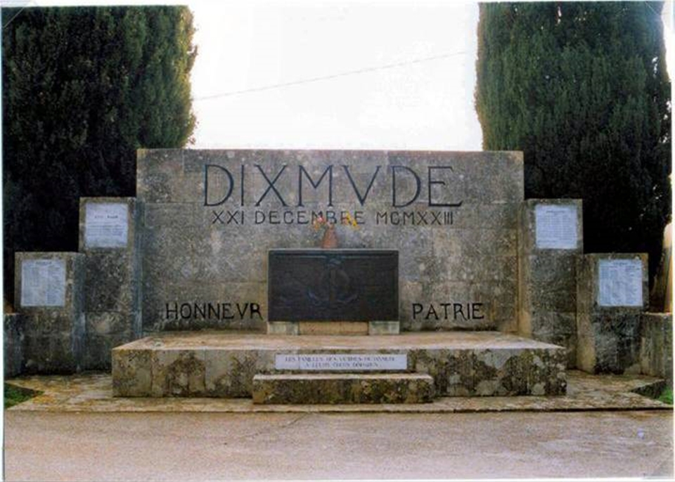 Dixmude memorial on highway